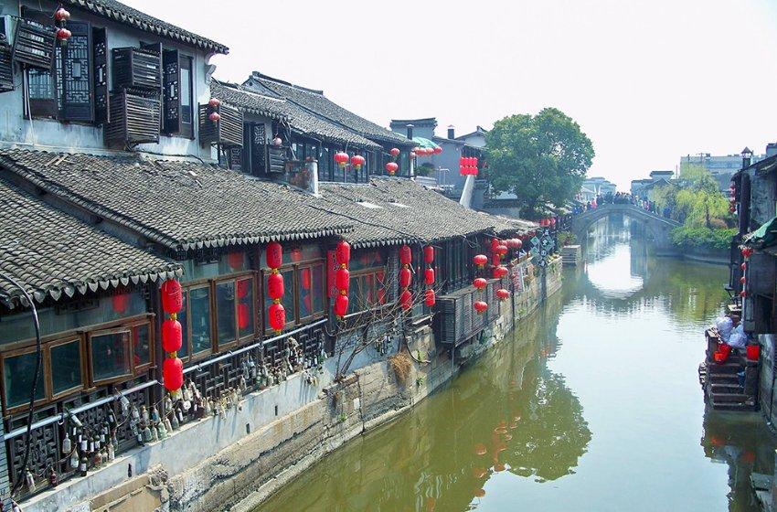 救援俏皮女孩